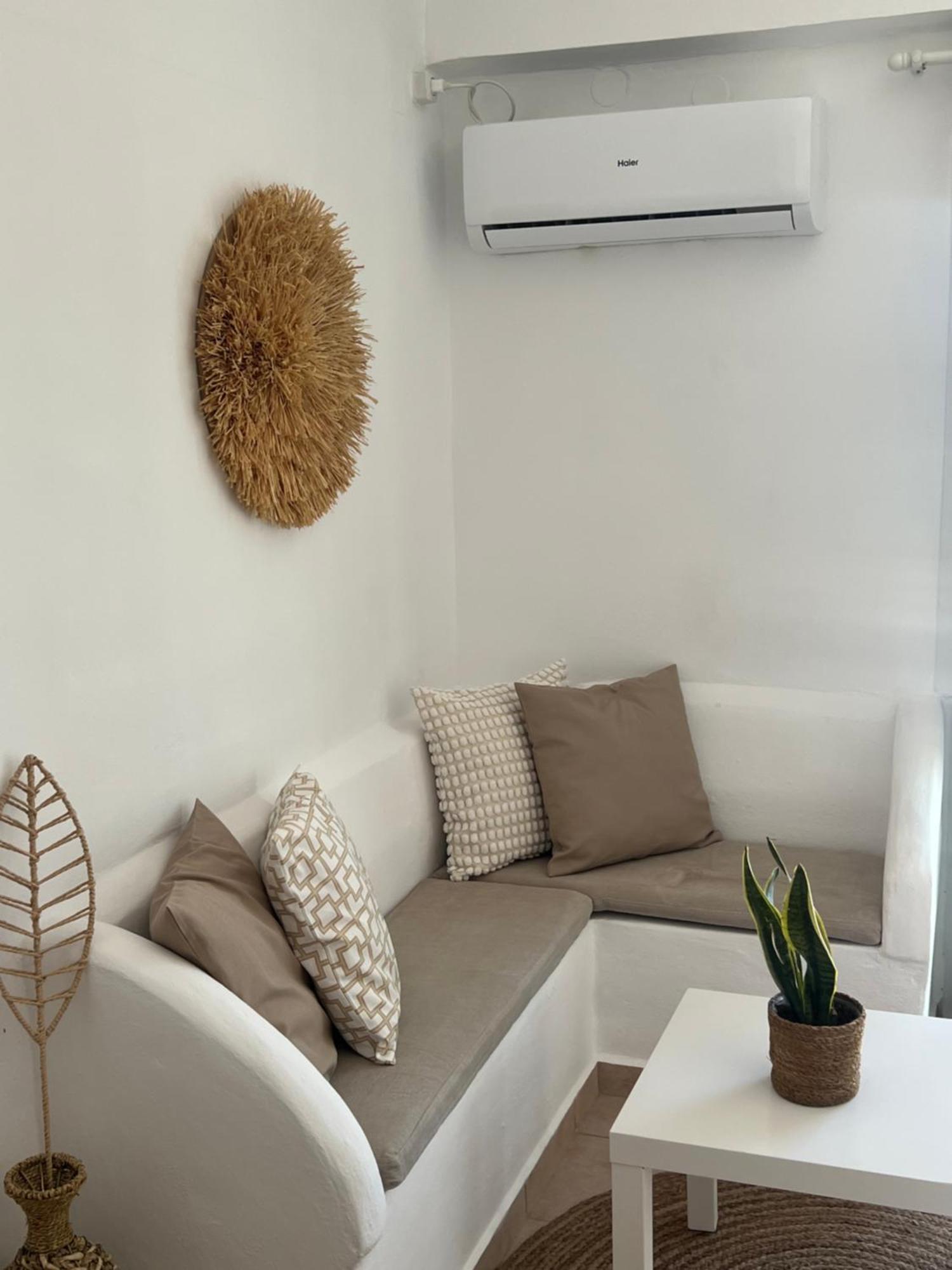 White Island Rooms Panteli Екстер'єр фото