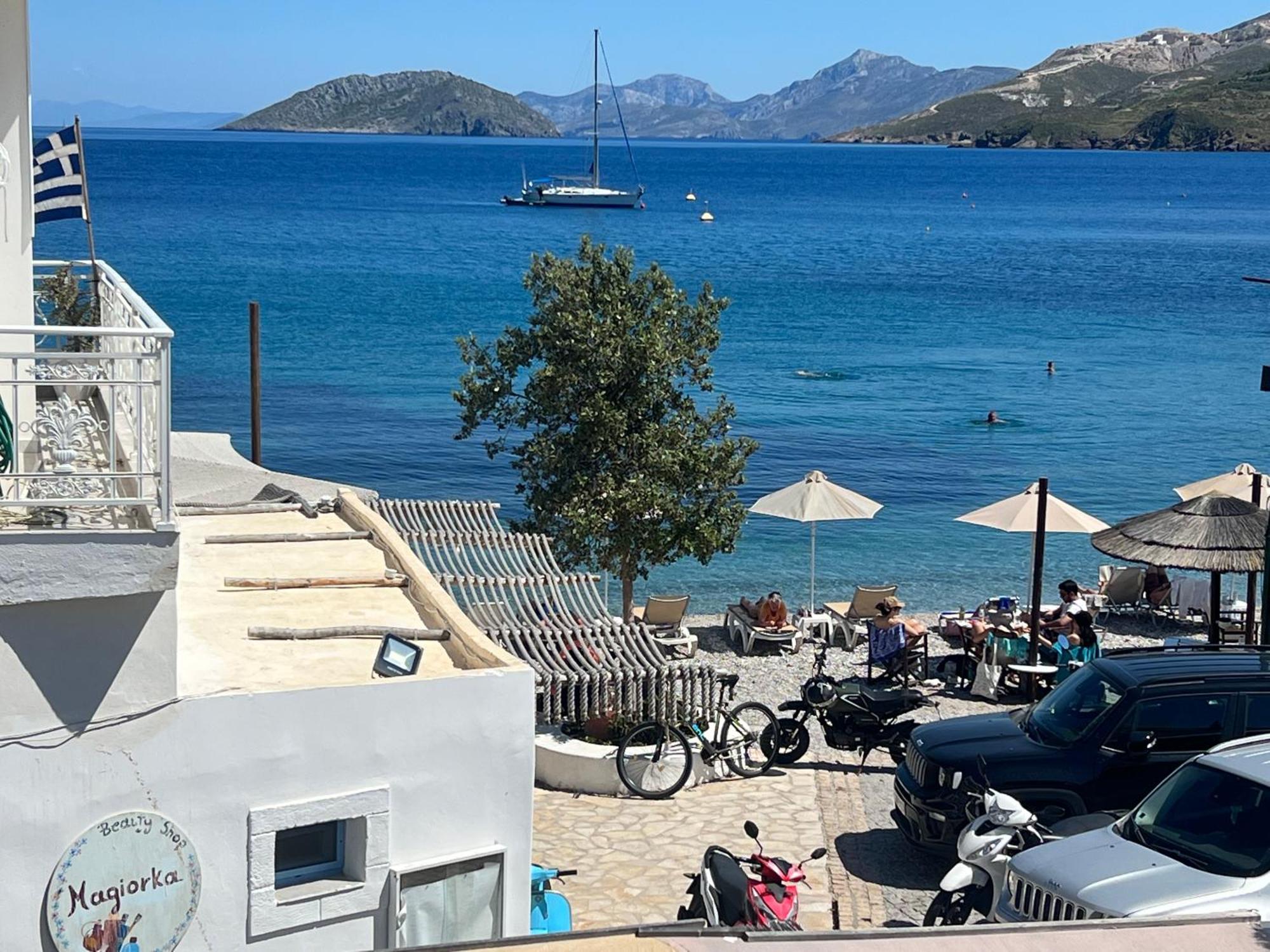 White Island Rooms Panteli Екстер'єр фото